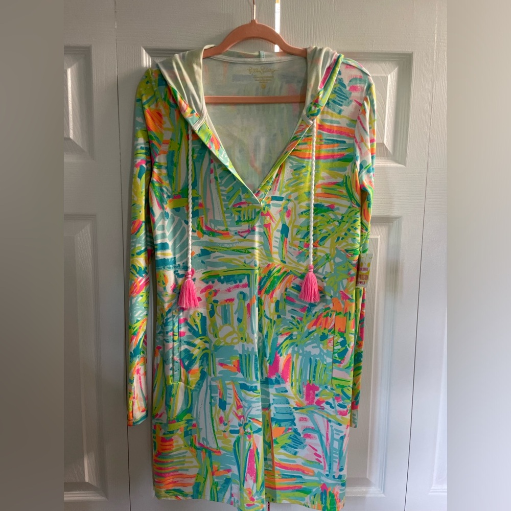 Lilly Pulitzer size medium coverup NWT